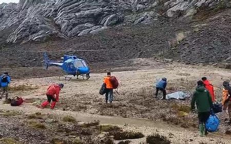 Kronologi Dua Pendaki Meninggal di Puncak Cartensz, Hadapi Cuaca dan Jalur Ekstrem