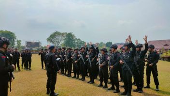 中加里曼丹地区警察在帕朗卡雷亚部署了2,000名人员,以确保塔布莱阿克巴尔·哈比卜·奥马尔