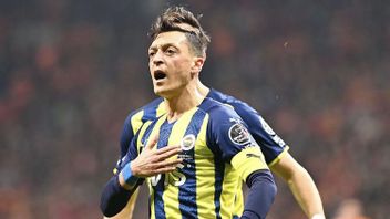 Leaving Fenerbahce, Mesut Ozil Writes Touching Message: Life Is Full Of Uncertainty