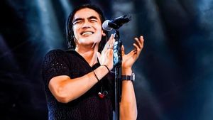 Charly van Houten Minta Kubu Ahmad Dhani dan Ariel NOAH Diruwat Massal