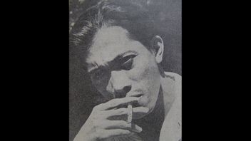 Chairil Anwar 'The Bitch' Est Né Et Est Devenu Une Grande Influence De La Littérature Indonésienne Dans L’histoire Aujourd’hui, 26 Juillet 1922