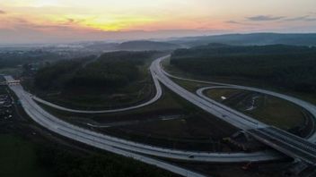 استكمال الصفقة لإطلاق طريق سيمارانج-باتانج ، واسكيتا كاريا تحقق أرباحا بقيمة 200 مليار روبية إندونيسية