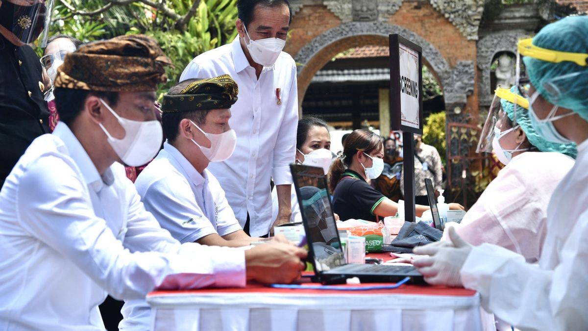 Jokowi 的目标是每天接种 100 万疫苗， 卫生部： 非常困难， 但我们正在努力