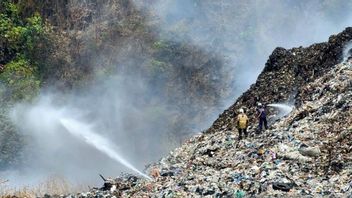 環境林業省は、潜在的な火災から埋め立て地を監視するよう地方政府に要請