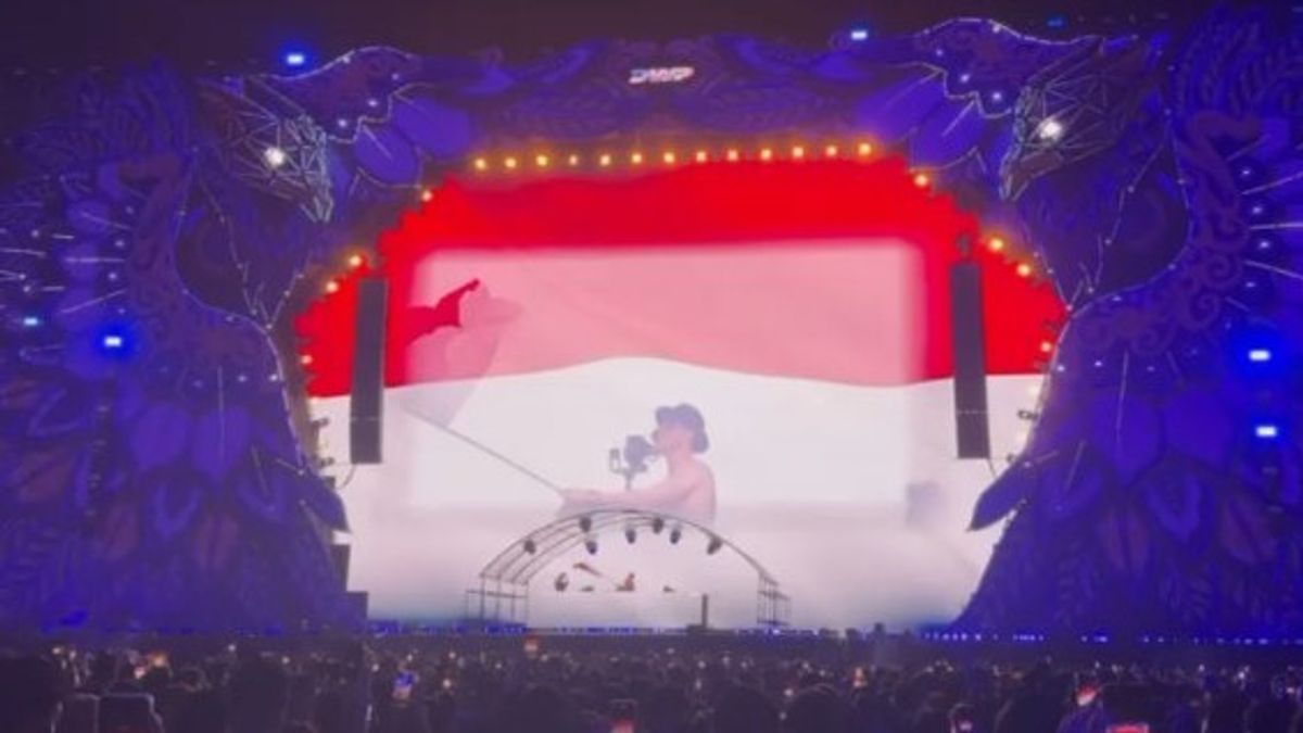 Tampil di DWP24, Timmy Trumpet Kibarkan Bendera Indonesia Sambil Putar Lagu Bernadya