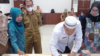 帕阿库姆布西苏门答腊市政府检查准新娘的健康状况 3个月 婚前