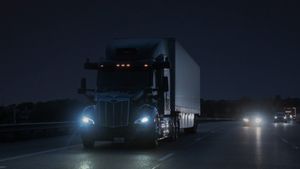 Truk Tanpa Sopir dari Aurora Innovation: Revolusi Logistik Otonom dengan Kesiapan Operasi Siang Malam