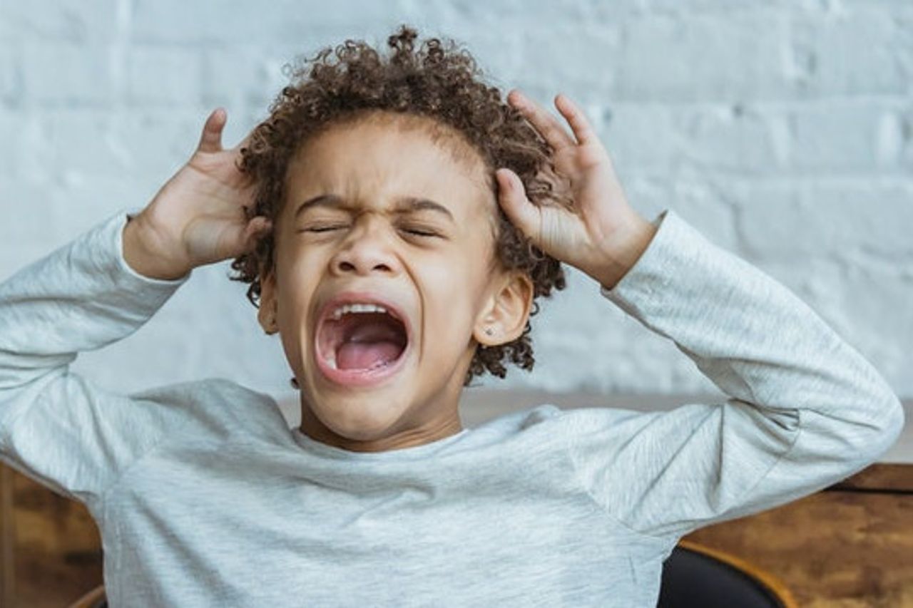 親は心配しないで、パニック障害を持つ子供を扱う方法はここにあります