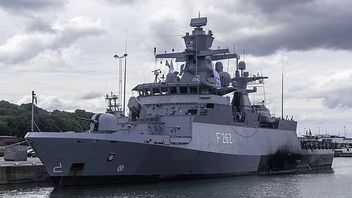 German Warship Awaits Berlin Order To Cross Beijing's Warning Taiwan Strait