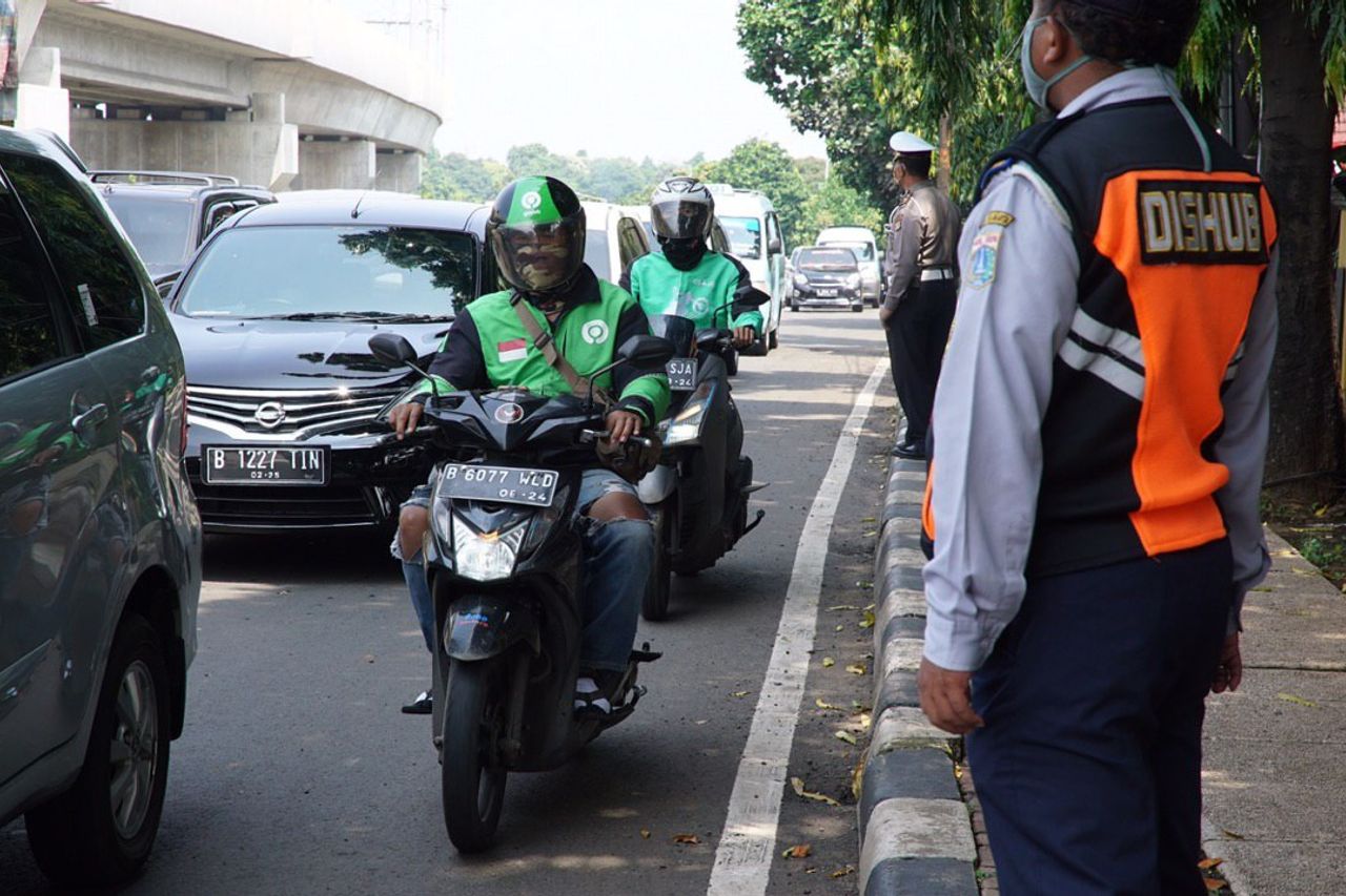 Overlapping Rules For Online Motorcycle Taxi Problems For Passenger Transportation During The PSBB