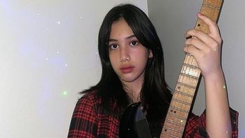 Chelsea JKT48 s’excuse pour avoir recouvert la guitare Lipsync utilisant d’autres créateurs d’audio