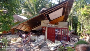 BNPBデータ、西スマトラ地震の結果2人が死亡したと報告され、20人が負傷した