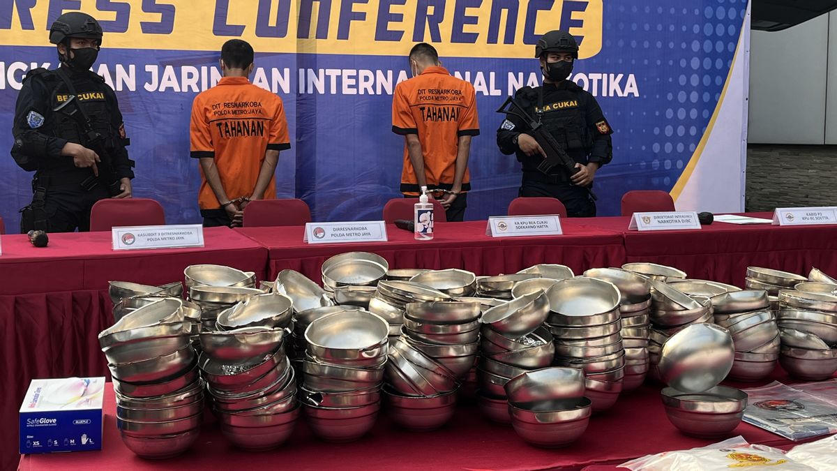 Hundreds Of Panci From Malaysia To Lombok Arrive At Soetta Airport, Containing Methamphetamine