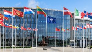 NATO Peringatkan Rusia untuk Menghentikan Tindakan 'Eskalasi'