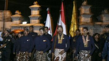 ジャワ人によるスロのナイト1の歴史