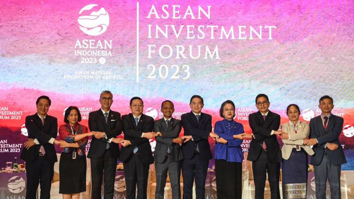 ASEANの経済は、投資と貿易が共同で管理されれば強くなると予測されています。