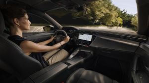 Peugeot 308 Terbaru Tampil Makin Menggoda dengan Desain dan Pilihan Mesin Baru