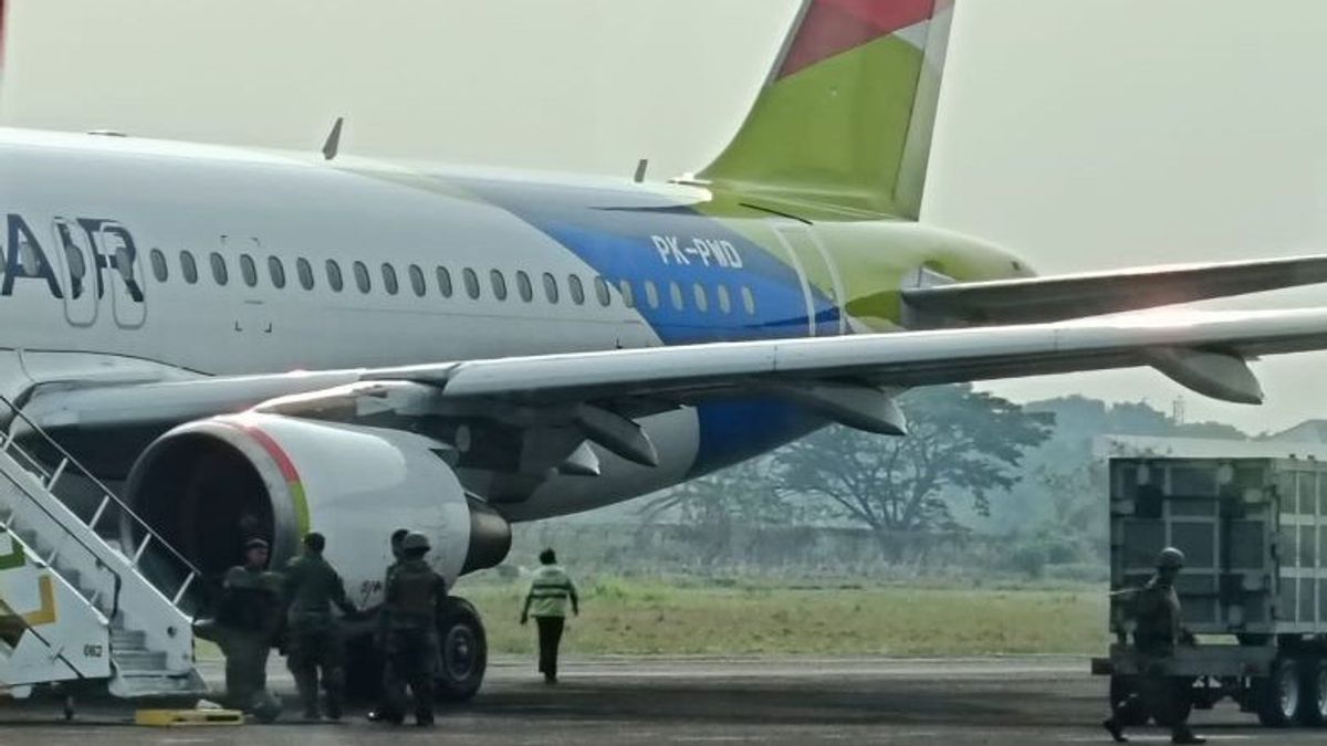 L’attentat d’un avion de transport d’eau Surabaya-Jakarta a fait un vol en retard