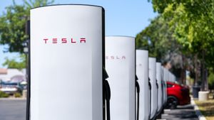 Tak Jadi Setahun, Tesla Beri Supercharging Gratis Seumur Hidup bagi Pembeli Model 3 di Kanada, Ada Apa?