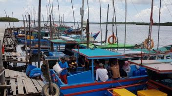 Après avoir été arrêté par un navire souvent non rapatrié, le gouvernement de la Défense des Forêts pour contrôler les pêcheurs de Natuna a été emmené en Malaisie