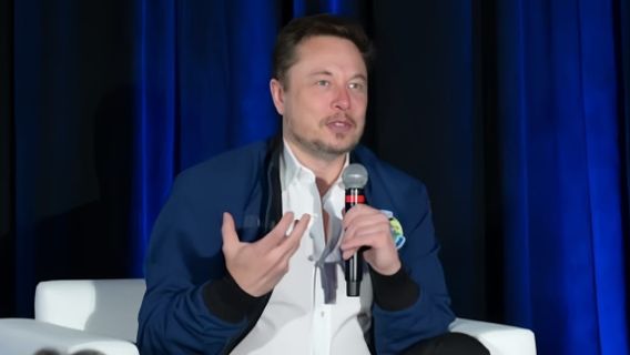 SpaceXは、イーロンマスクを批判した後、従業員を違法に解雇したとして告発されています