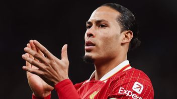 Liverpool dalam Pembicaraan Terus-menerus dengan Salah, Van Dijk, dan Alexander-Arnold