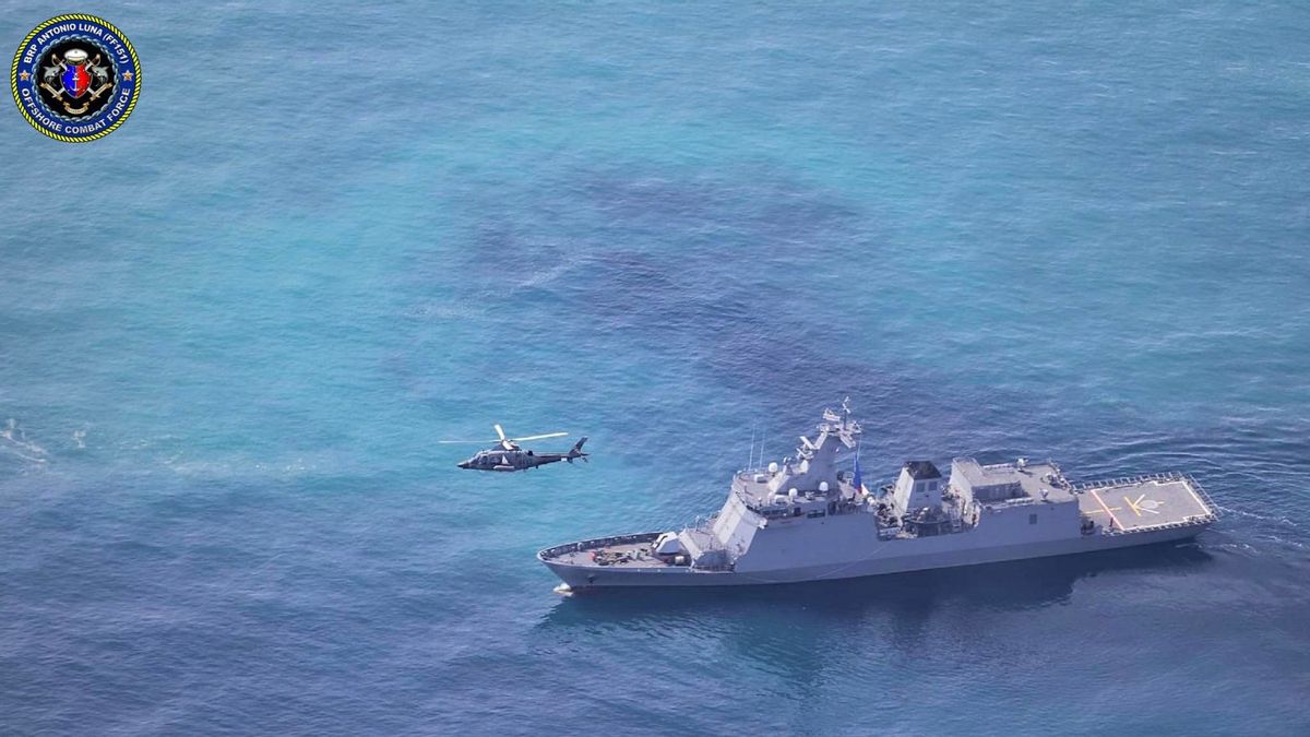 Philippines Deploys Military And Coast Guard To EEZ Monitor Chinese Ships