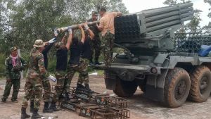 Kamboja dan Thailand Mulai Tarik Senjata Berat dari Perbatasan