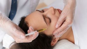 Memahami Teknologi Stem Cell untuk Kecantikan: Apa Benar Bisa Menghentikan Penuaan?