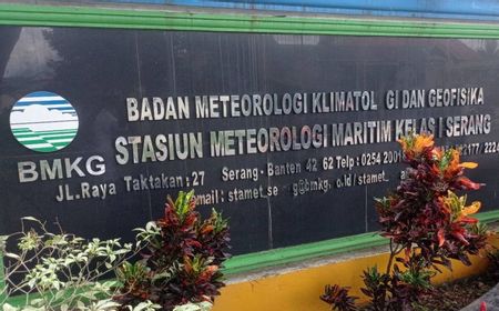 Wajib Waspada! BMKG Sebut Sebagian Besar Wilayah di Banten Dilanda Hujan Lebat Disertai Angin Kencang