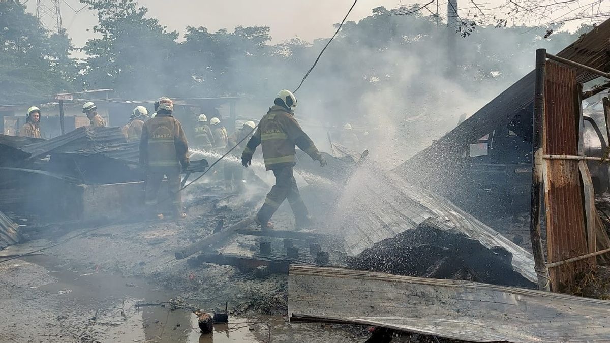 Ribut Rumah Tangga, Warga Bakar Rumah Kontrakan di Komplek DPR, 1 Orang Terluka