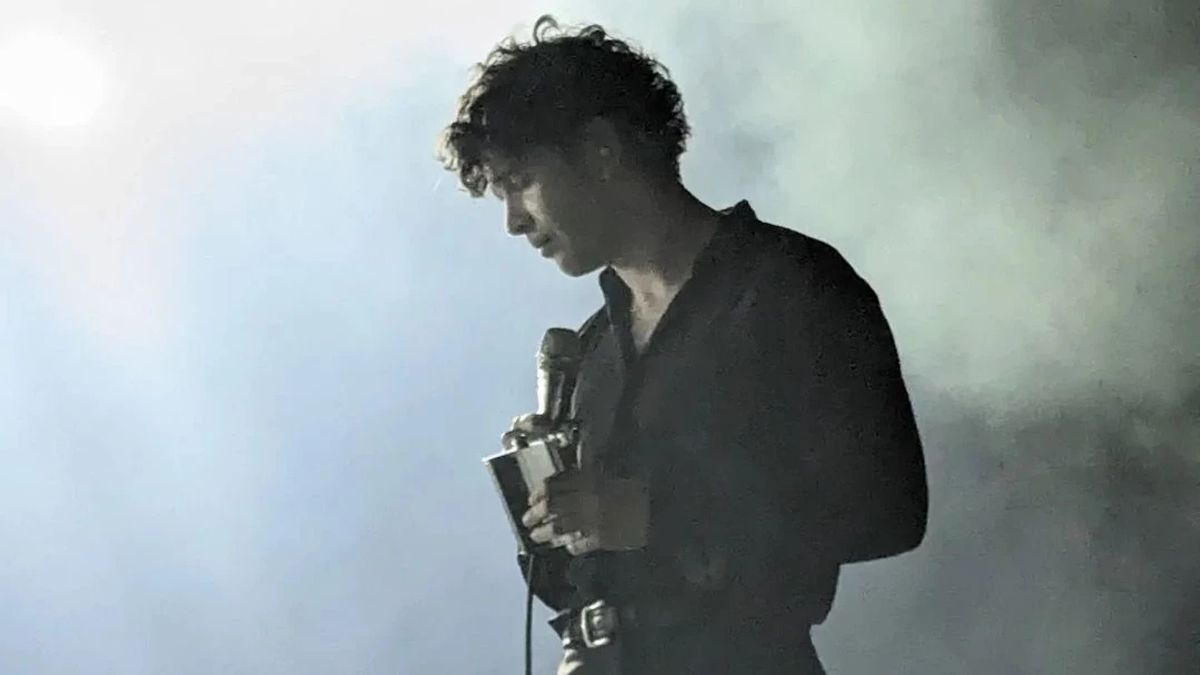 Matty Healy est-ce qu’il s’agit de chanter sur le passé?