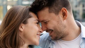 6 Tanda Hubungan Cinta Anda dan Pasangan Berkualitas