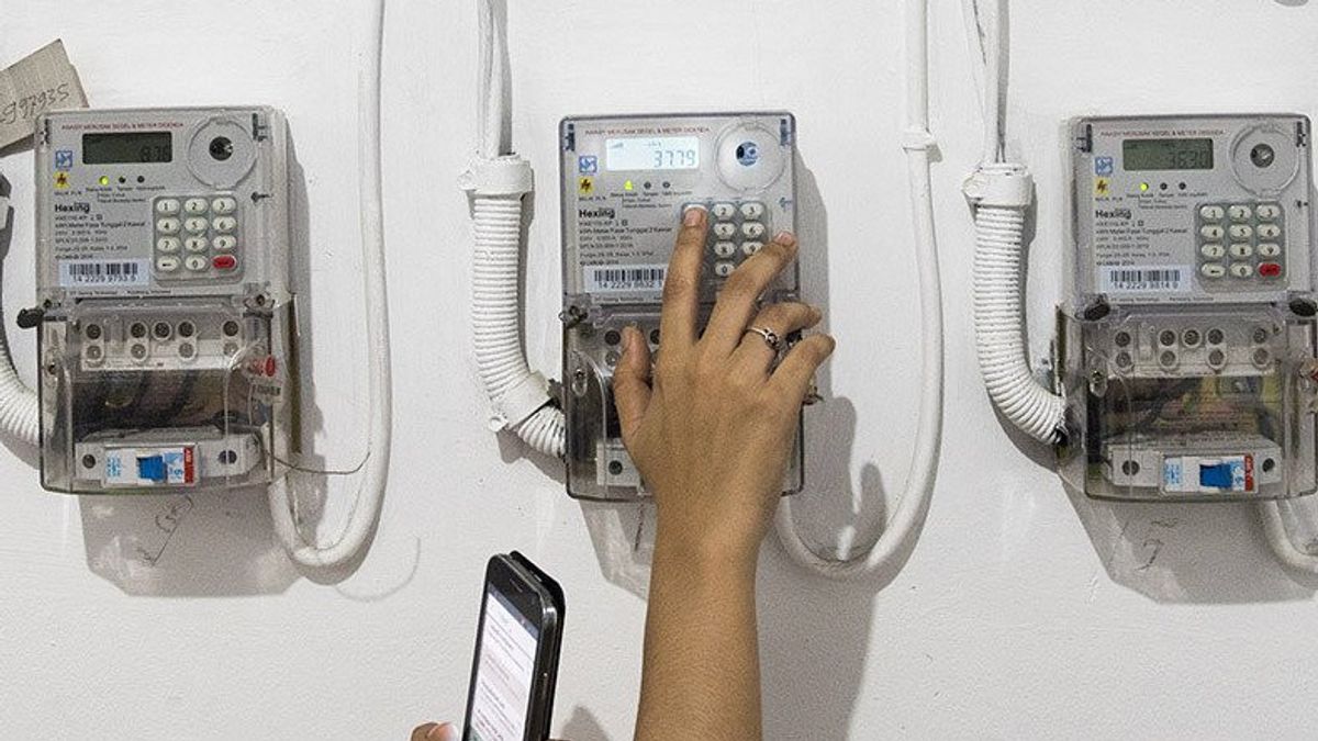 PLN Completes Free Electricity Connection Program For 24 Thousand Households In West Java