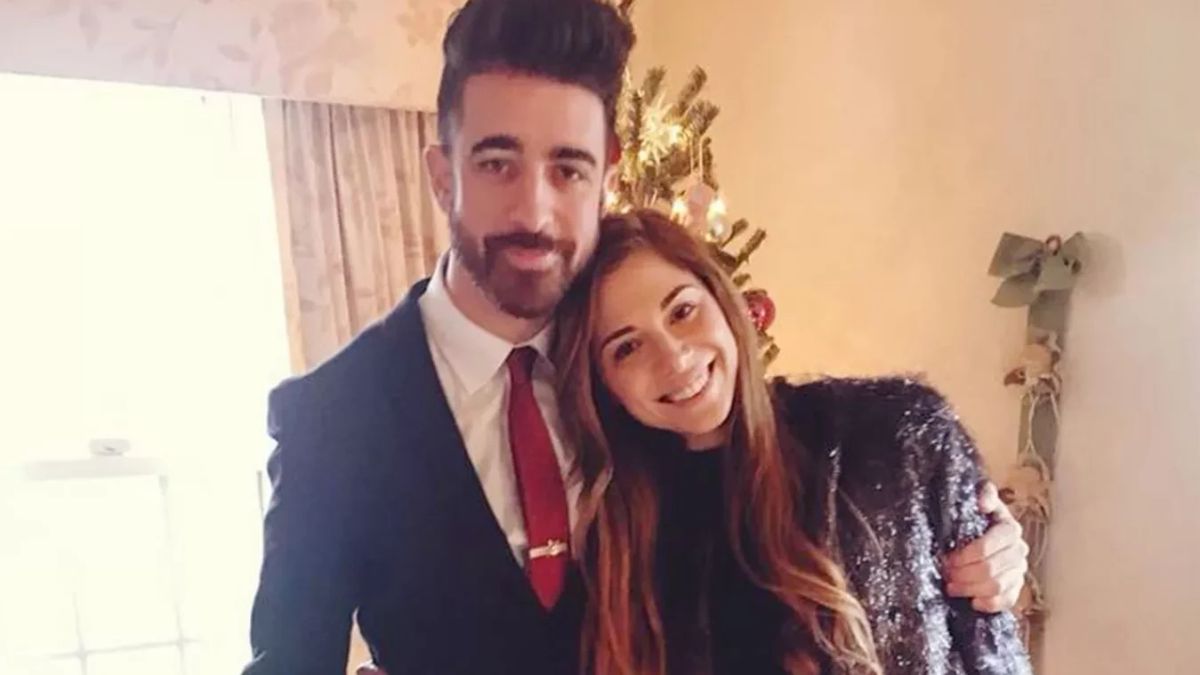 Christina Perri Gugat Cerai Paul Costabile Usai 7 Tahun Menikah