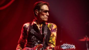 Steve Vai Ungkap Kondisi Rumahnya Akibat Kebakaran Hutan di Los Angeles