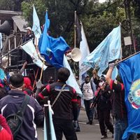 Menurunnya Tren Penolakan UU Cipta Kerja di Medsos