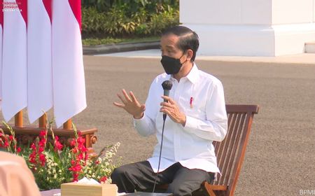 Salurkan Banpres Produktif Usaha Mikro, Jokowi Minta UMKM Bertahan