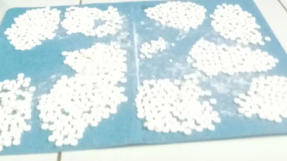 1 000 pilules de Koplo n’arrivent pas à Jayapura, livraison par expédition bocor
