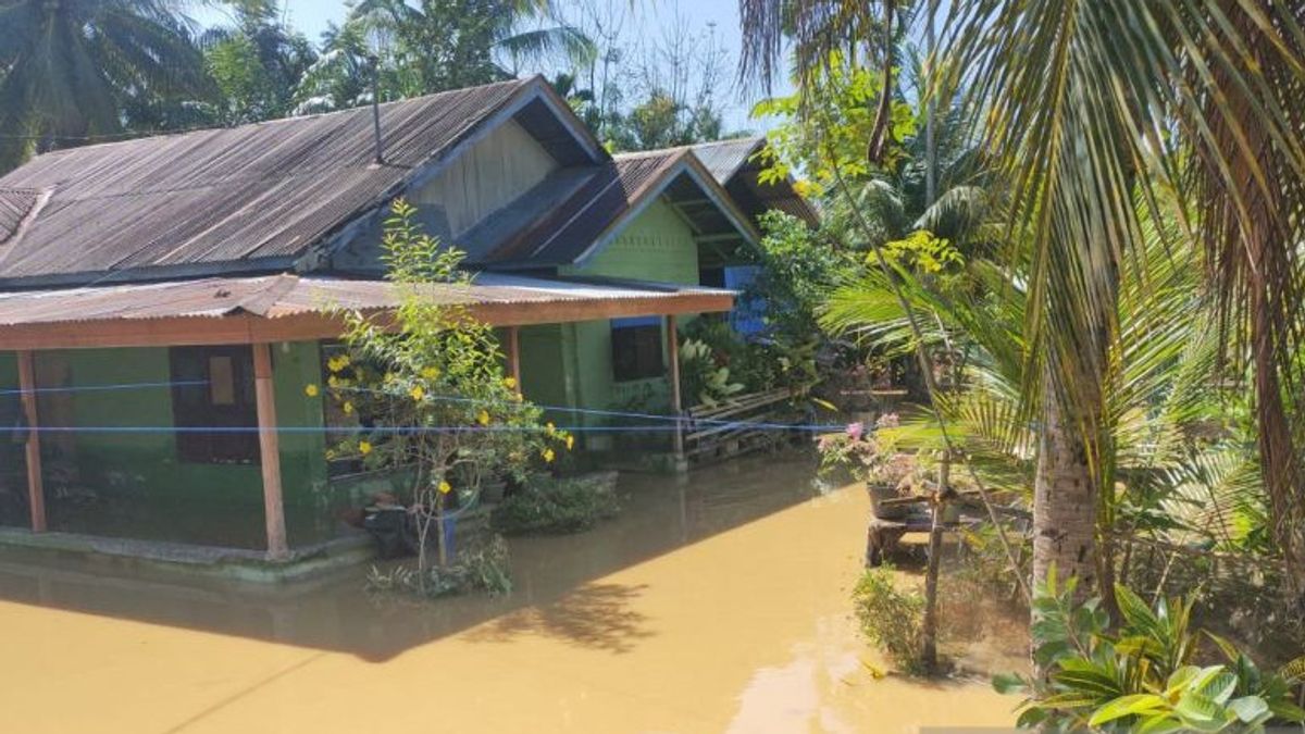 Des inondations ont abattues sur 52 villages de Bireuen Aceh, 1 199 réfugiés