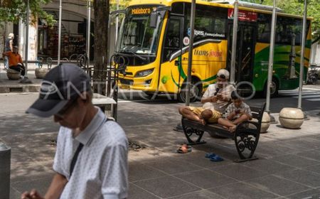 Pemkot Yogyakarta Langsung Sidang di Tempat Bagi Perokok di Malioboro, Sangsi Dendanya Rp7,5 Juta Lho!