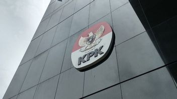 KPKは、地域のヘッド候補を含む汚職事件の調査を遅らせません