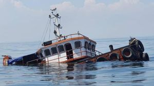 TNI AL Selamatkan ABK Tug Boat Marine 9 yang Tenggelam di Karimun