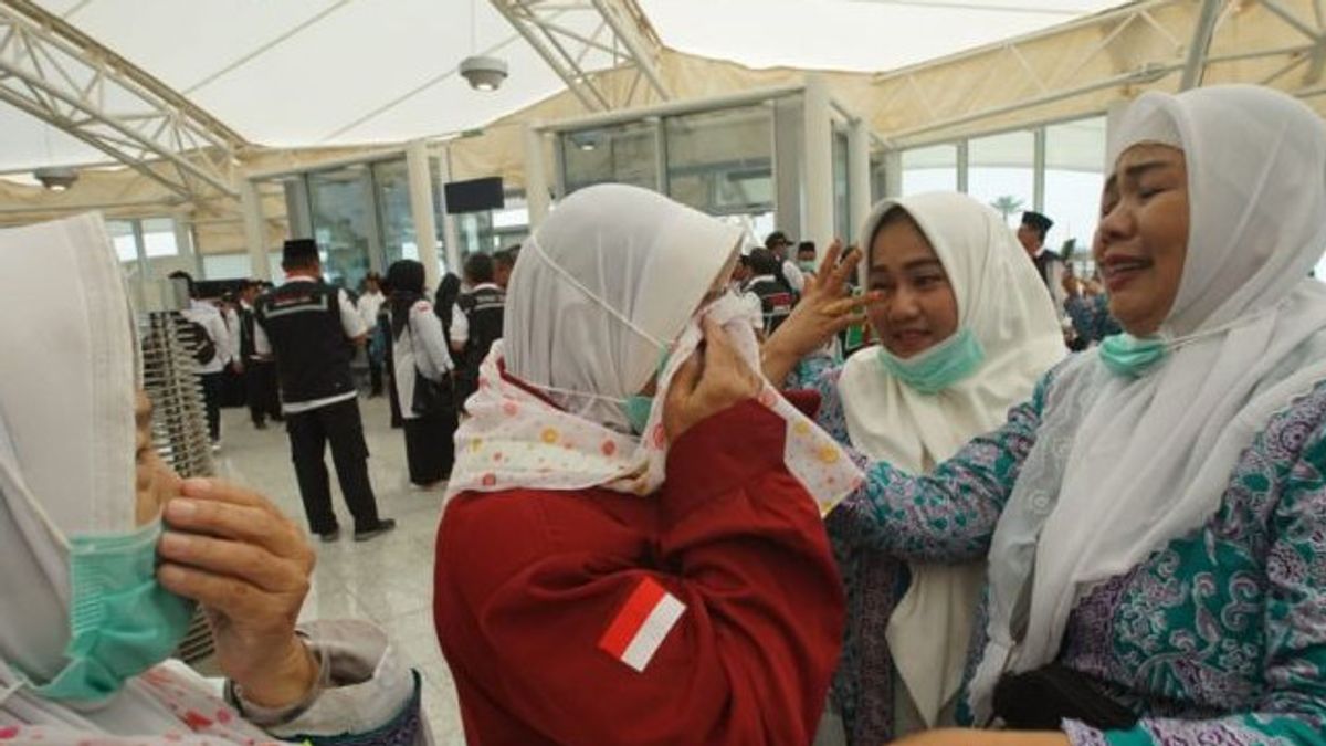 Alhamdulillah! Keberangkatan Kloter 43 Embarkasi Solo Jadi Tanda Berakhirnya Haji 2022