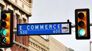 Berita Ekonomi: Platform Perdagangan Pinduoduo Waspadai Persaingan e-commerce yang Makin Ketat