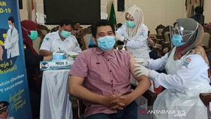 Sebanyak 100 Jurnalis Cetak dan Daring Disuntik Vaksin di Rumah Dinas Wako Palembang