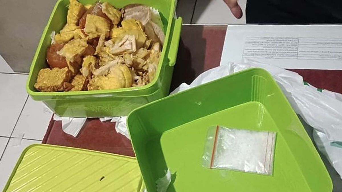 Penyelundupan Sabu di Dalam Kotak Makan Isi Ayam Goreng DIgagalkan Petugas Lapas Malang