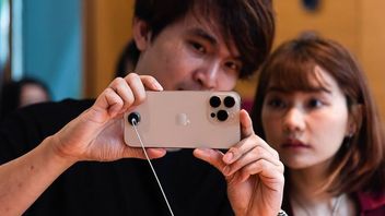 iPhone 16 Pro Max Kalahkan Semua Kompetitor dalam Uji Baterai Intensif