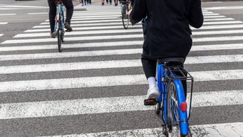 日本は新しいルールを適用します:2026年から5,000円の罰金を科せられたレムなしで自転車に乗る