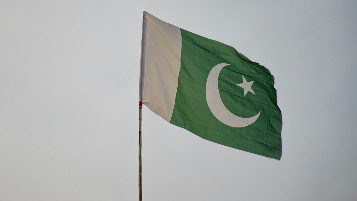 rame : 3 kamikazes suicides dans le quartier général du Paramilite pakistanais, trois soldats tués